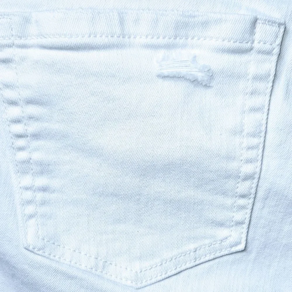 TORRID PLUS Size White Distressed Cropped Vintage Boyfriend Jeans Size 18 NWOT